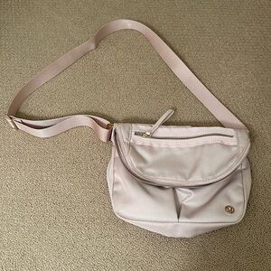 lululemon light pink crossbody purse